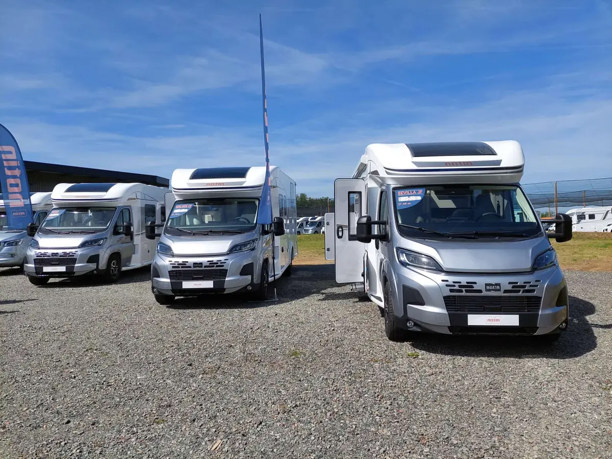 NOTIN Wohnmobile in der Ausstellung in Oberbipp